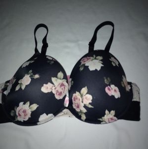3 for $25Pink Victoria's Secret bra